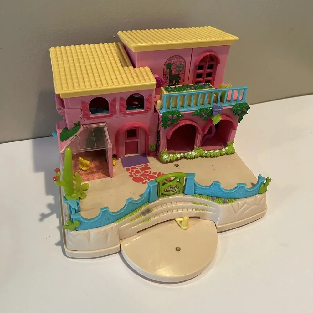 2000 Mattel Polly Pocket Pet Land Hacienda Ranch House Vintage Mattel No Figures